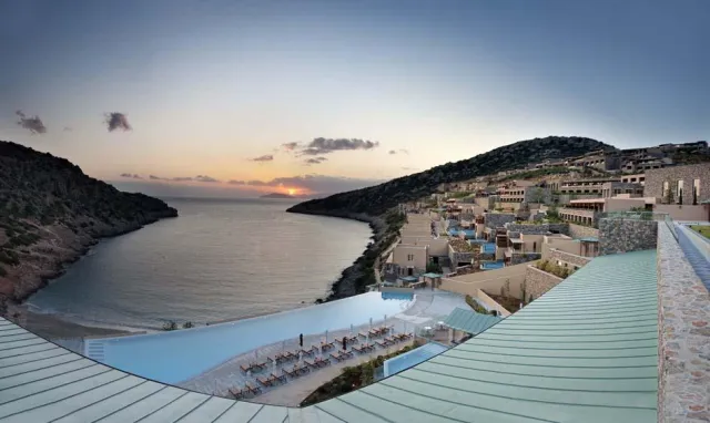 Bild: Luxus pur mit 165 beheizten Privat-Pools: Neues "Gran Meliá" auf Kreta bietet absolute Exklusivität