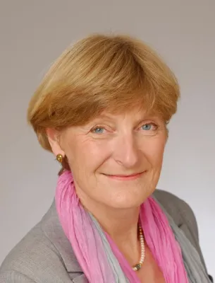 Bild: Telefonseminar zur Studienfachwahl. Orientierungshilfe für Abiturienten und Eltern. Teilnahme kostenlos.