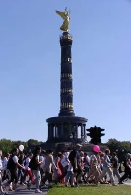 Bild: Gehen für Afrika - ECCO Walkathon Berlin 2007 fördert nachhaltige Projekte in Kenia und Kongo