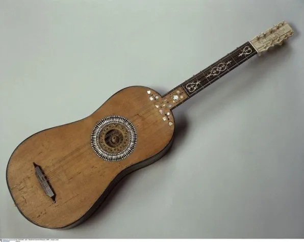 Bild: Faszination Gitarre - Ausstellung im Musikinstrumenten-Museum Berlin