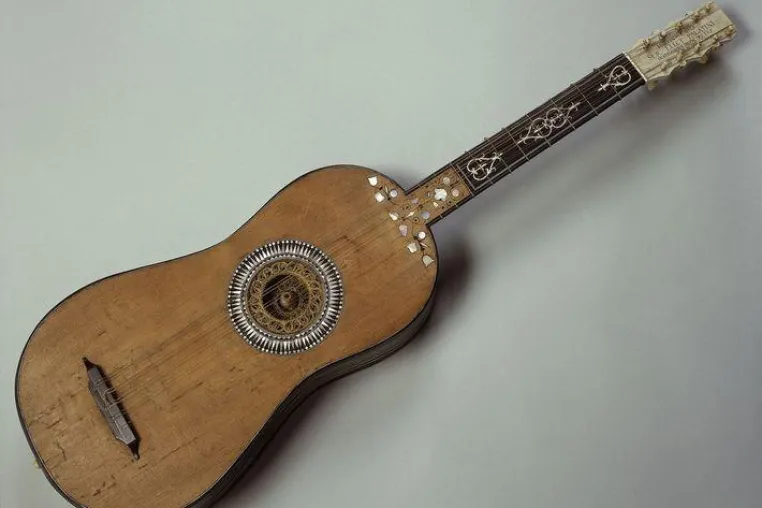 Bild: Faszination Gitarre - Ausstellung im Musikinstrumenten-Museum Berlin