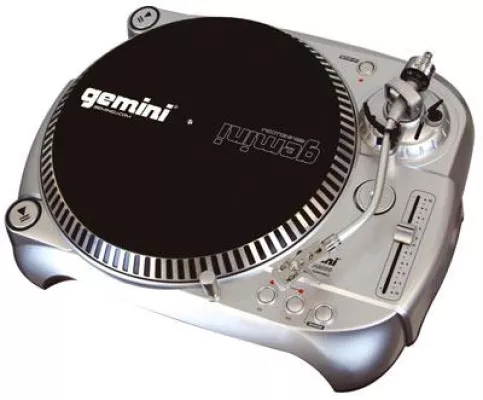 Bild: Das Neueste in Sachen Turntables - Gemini bringt TT-2000 auf den Markt