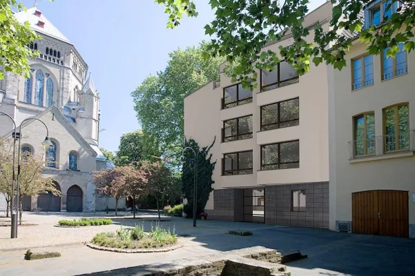Bild: Aufstockung in der Nähe der Kirche ist rechtens