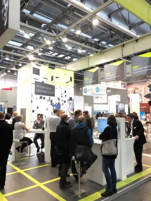 Bild: DOCUFY-Stand auf der tekom mit Produktdemos von COSIMA, TopicPilot und View2Connect von Heidelberg gut besucht
