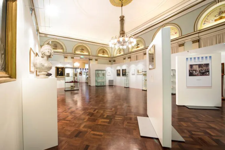 Bild: Nicht die gute alte Zeit: Wiesbaden im Biedermeier