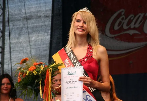 Inken Warnow aus Güstrow – die neue Miss Hanse Sail 2010 Bild: Inken Warnow aus Güstrow – die neue Miss Hanse Sail 2010