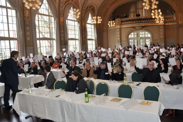 Spenderbindung – wie gewonnen, so zerronnen -- 14. Bad Honnefer Fundraising Forum Bild: Spenderbindung – wie gewonnen, so zerronnen -- 14. Bad Honnefer Fundraising Forum