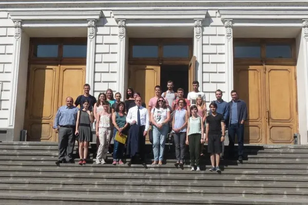 Bild: Interkulturelles Management im Fokus – Lehrende und Studierende der Hochschule Koblenz in Georgien