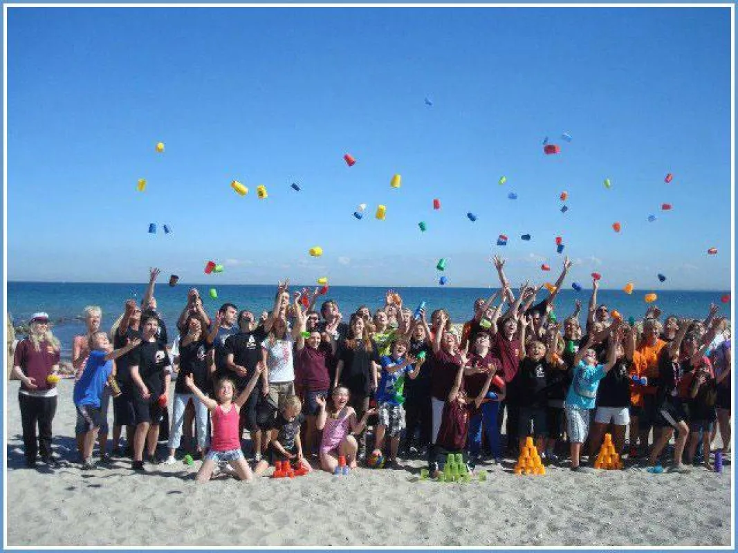 Jubel am Strand von Kellenhusen: Die Teilnehmer des Ostsee-Cups