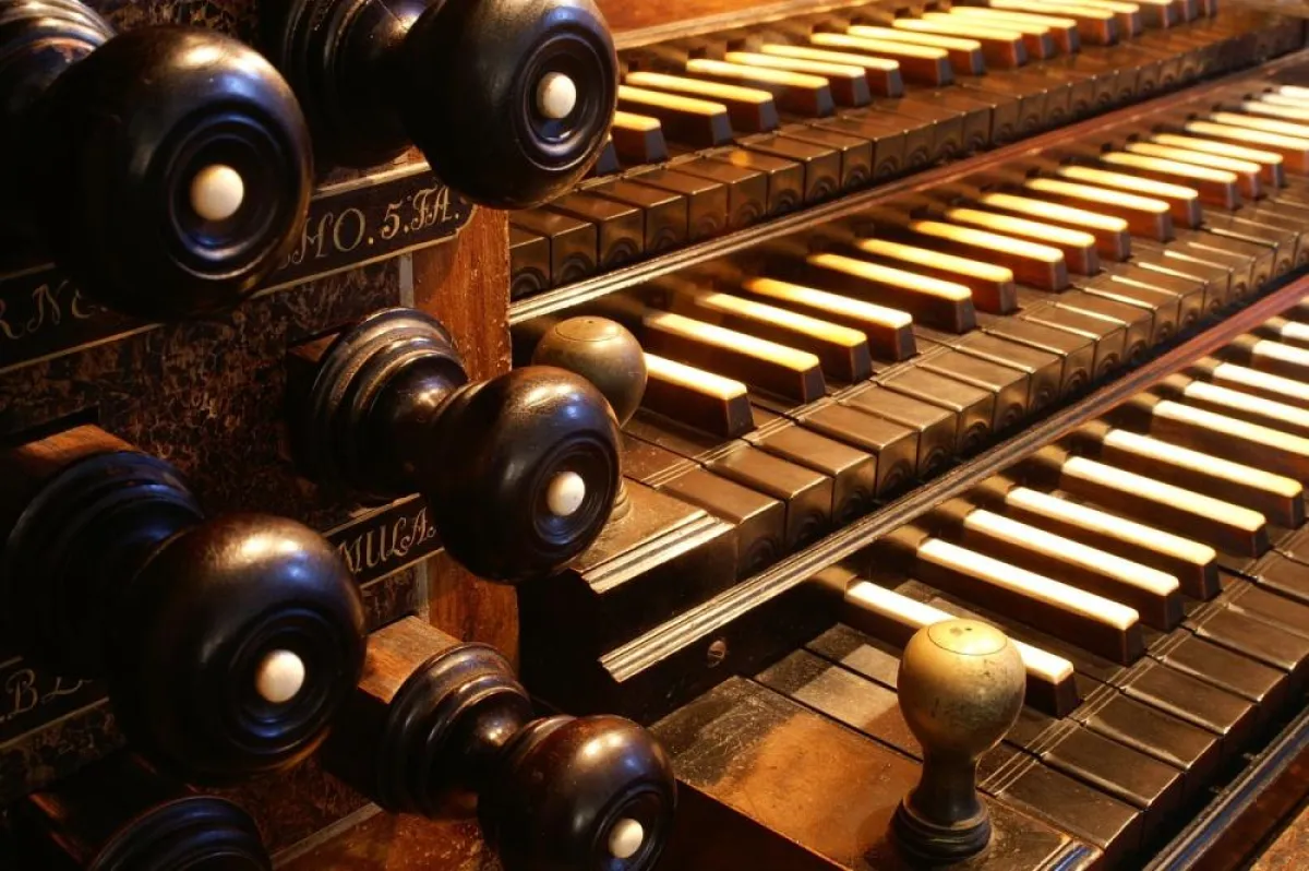 Register und Manuale der großen Silbermann-Orgel im Freiberger Dom. Foto: Otto Schröder