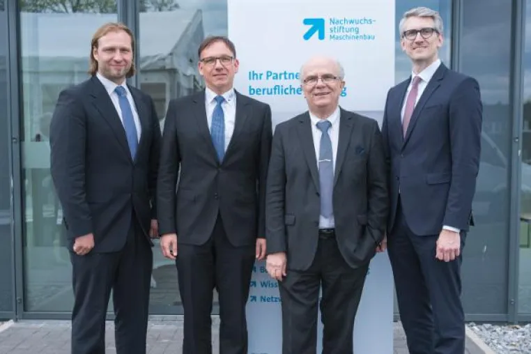 Kooperation ermöglicht zukunftsorientierte Berufsausbildung für Industrie 4.0 Bild: Kooperation ermöglicht zukunftsorientierte Berufsausbildung für Industrie 4.0