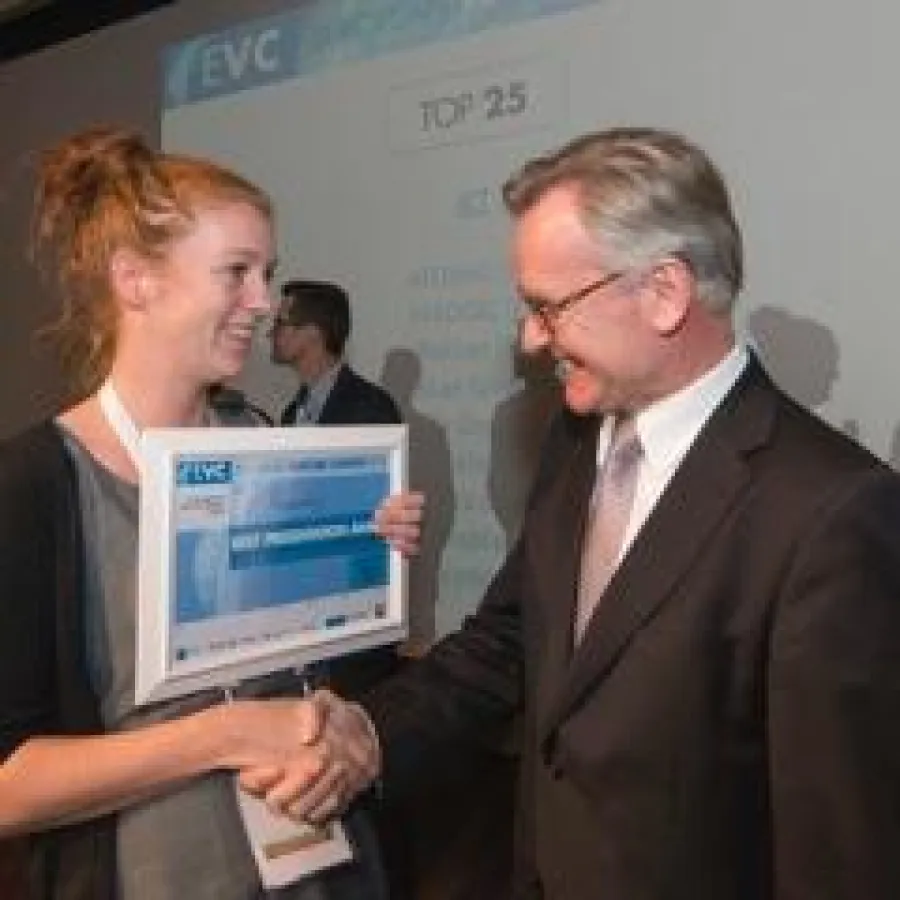 Miriam Behmer (readfy GmbH) und Dr. Michael Henze (Wirtschaftsministerium NRW)