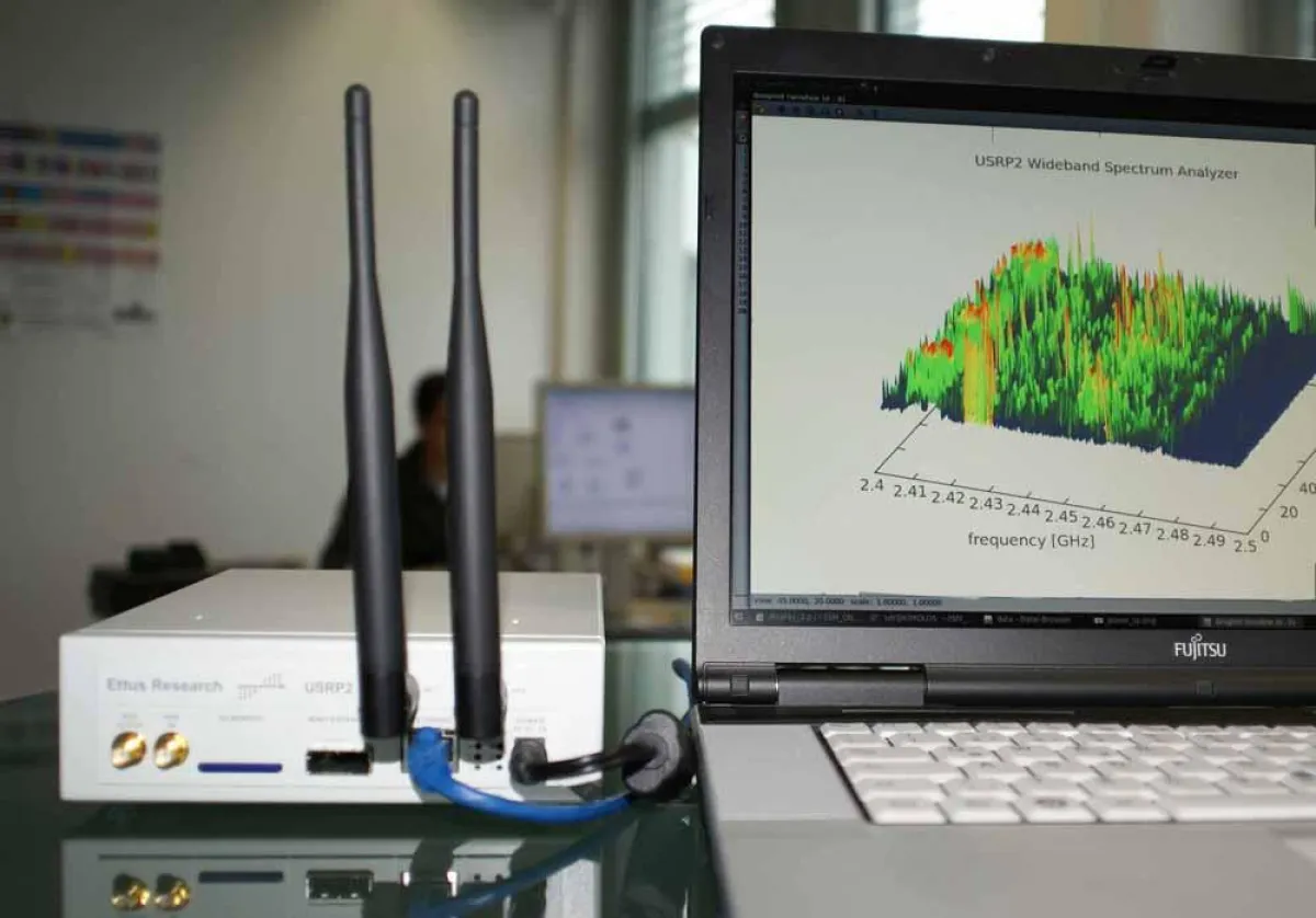 Der flexible Messplatz der Fraunhofer ESK analysiert Störsysteme und erleichtert Koexistenzmanagement. © Fraunhofer ESK