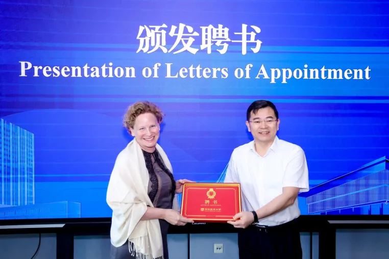 Bild: Business School der Shenzhen Technology University beruft OTH-Professorin Sabine Jaritz in internationalen Beirat