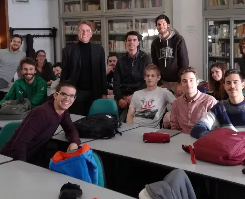 Bild: Wissenschaft und Ambiente: Professor der Management-Hochschule Mannheim in Mantua und Turin