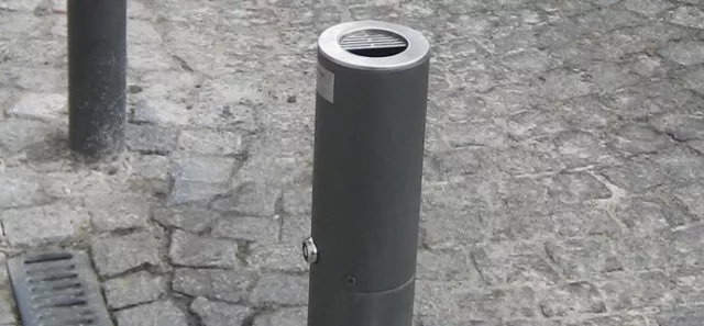 Ascher und Standascher für Außenbereiche dürfen dezent auffallen Bild: Ascher und Standascher für Außenbereiche dürfen dezent auffallen