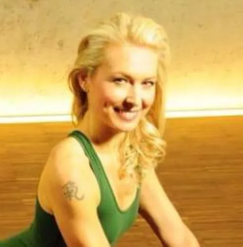 Bild: "Yin Yoga des Herzens und heilsame Kakaozeremonie" bei AIRYOGA