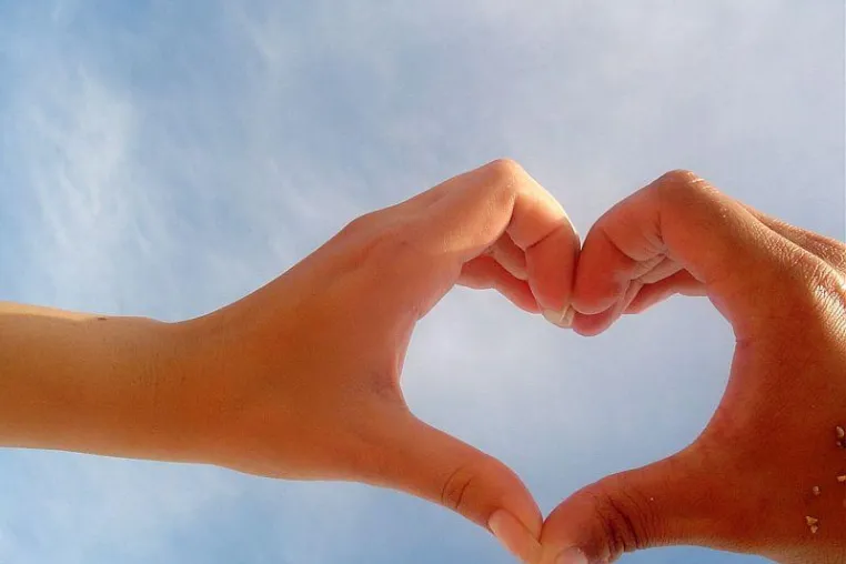 Besondere Vorteilsangebote zum Valentinstag von meventi Bild: Besondere Vorteilsangebote zum Valentinstag von meventi