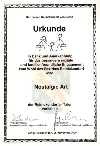 Familienfreundlichstes Unternehmen Reinickendorfs spendet sein Preisgeld für die Mädchenarbeit im Bezirk Bild: Familienfreundlichstes Unternehmen Reinickendorfs spendet sein Preisgeld für die Mädchenarbeit im Bezirk