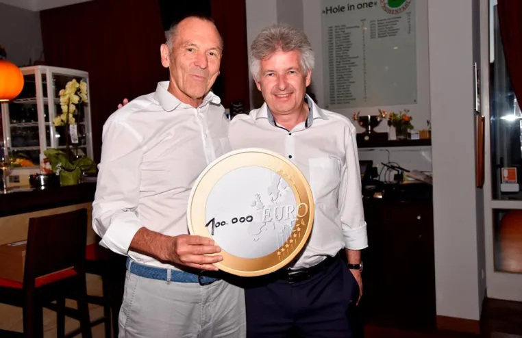 Bild: 100.000 Euro Spendenrekord bei der 13. INITIATIVE DO IT Golf Charity