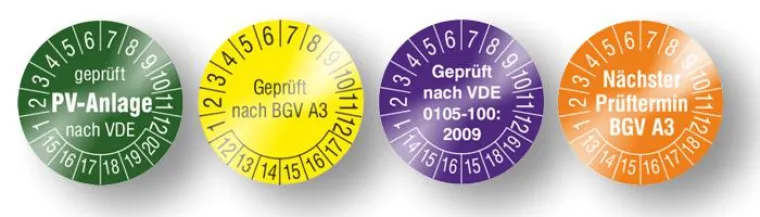 Bild: Sicherheitscheck für Photovoltaikanlagen - Prüfplaketten