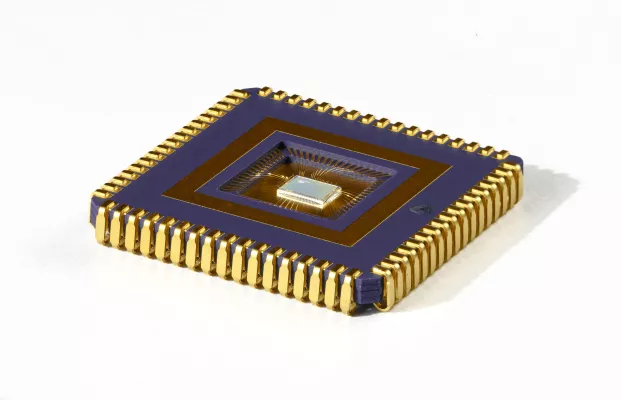 Bild: In Silizium gegossene Neuronen: KI-Chip SENNA beschleunigt Spiking Neural Networks