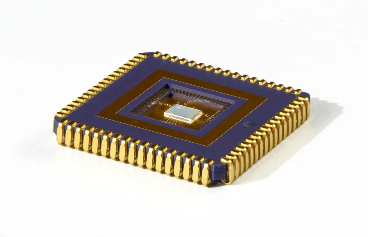 Bild: In Silizium gegossene Neuronen: KI-Chip SENNA beschleunigt Spiking Neural Networks