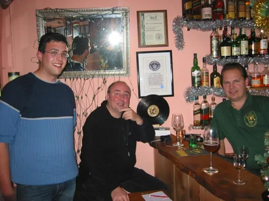 Bild: Auslandskorrespondent aus Dublin/Irland besuchte „Smallest Whisky Bar on earth“