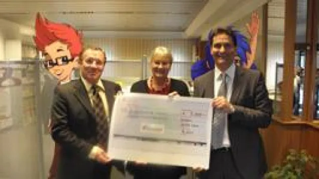 Bild: FAHR-ZEIT unterstützt Deutschen Kinderhospiz e. V. und Deutsches Kinderhilfswerk e. V.