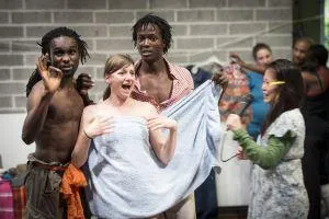 MOUVOIR sucht Altkleider für Research-Projekt "MITUMBA" Bild: MOUVOIR sucht Altkleider für Research-Projekt "MITUMBA"