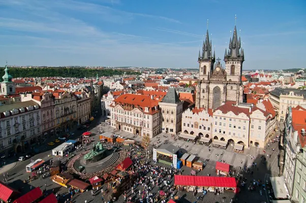 Bild: Prag erwartet seine Gäste zu Ostern farbenfroh und traditionsreich