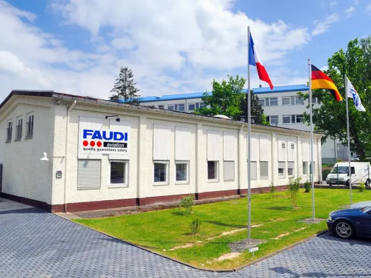 Bild: Sieben erfolgreiche Dekaden weltweite Flugsicherheit 'made in Hessen'