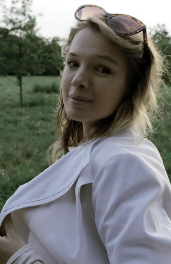 Autorin Ava Sergeeva