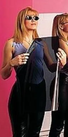 Bild: IFOHA - Sonnenschutzfolien für Fenster und Türen. Folienzuschnitte für Privat u. Gewerbe.