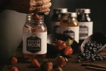 Bild: Midnight Moon Moonshine – ab Anfang Dezember für den B2B Handel exklusiv über die DiBu Power GmbH erhältlich
