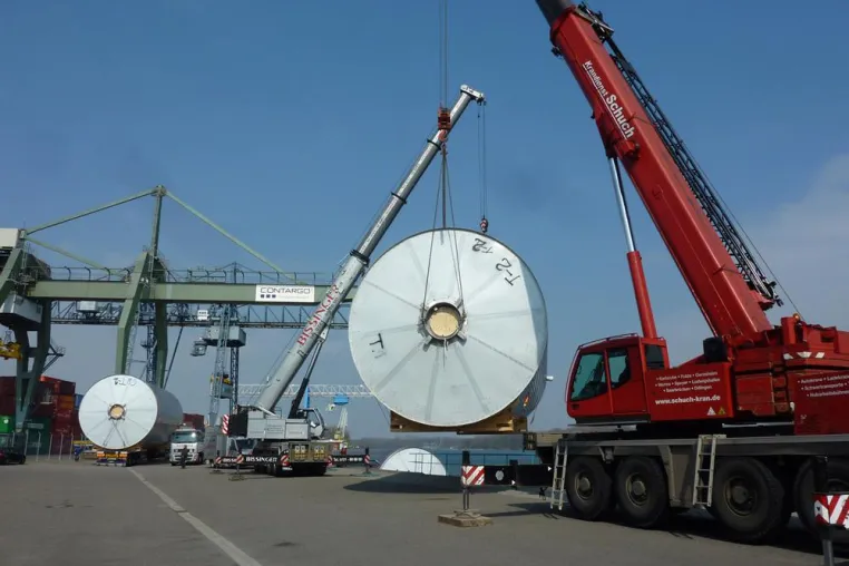 Mehr als Container: Contargo Wörth-Karlsruhe schlägt acht Großteile für eine Mineralwasserfabrik um Bild: Mehr als Container: Contargo Wörth-Karlsruhe schlägt acht Großteile für eine Mineralwasserfabrik um