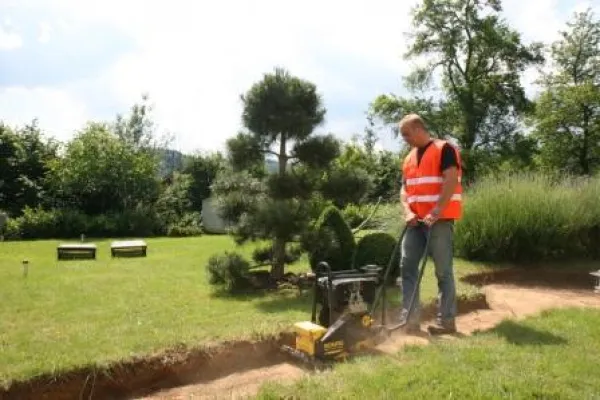 Bild: BOMAG auf der GaLaBau 2008 - Neue Möglichkeiten der Landschaftsgestaltung