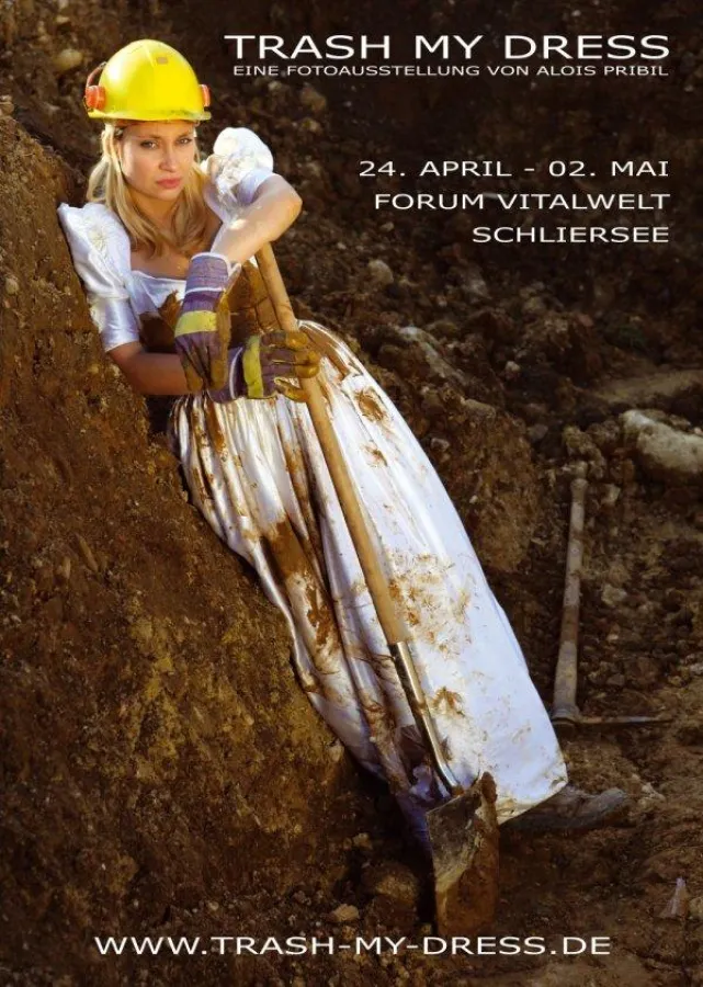 Titelmotiv Ausstellung Trash my dress