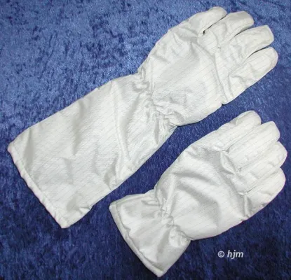 Bild: Hitzeschutz-Handschuh für den Reinraum