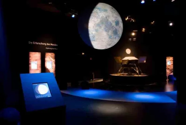 Bild: ideea inszeniert den „Space-Pavilion“ auf der ILA 2008
