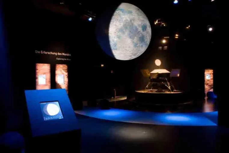 Bild: ideea inszeniert den „Space-Pavilion“ auf der ILA 2008
