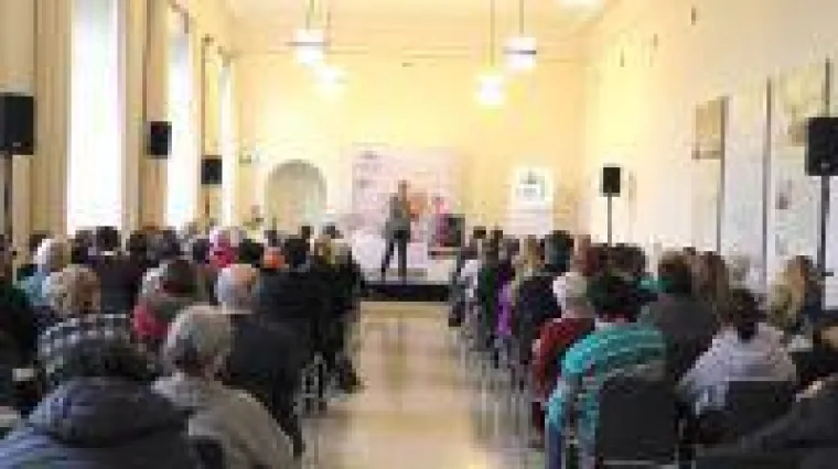 Senioren-Assistenten Ausbildung -Akademie HELP,Thema: Demenz, na und? Bild: Senioren-Assistenten Ausbildung -Akademie HELP,Thema: Demenz, na und?