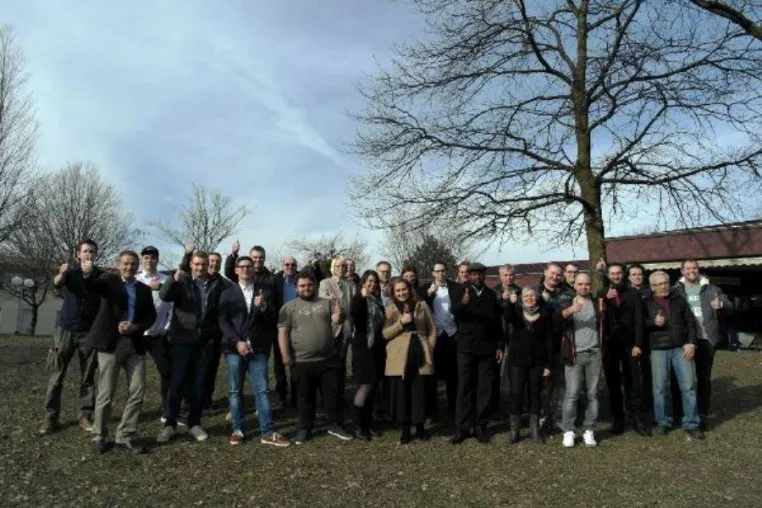 Absolventen verabschieden sich ins Berufsleben Bild: Absolventen verabschieden sich ins Berufsleben