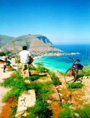 Der berühmte Jakobsweg – ein Erlebnis auch ohne Blasen an den Füßen Bild: Der berühmte Jakobsweg – ein Erlebnis auch ohne Blasen an den Füßen