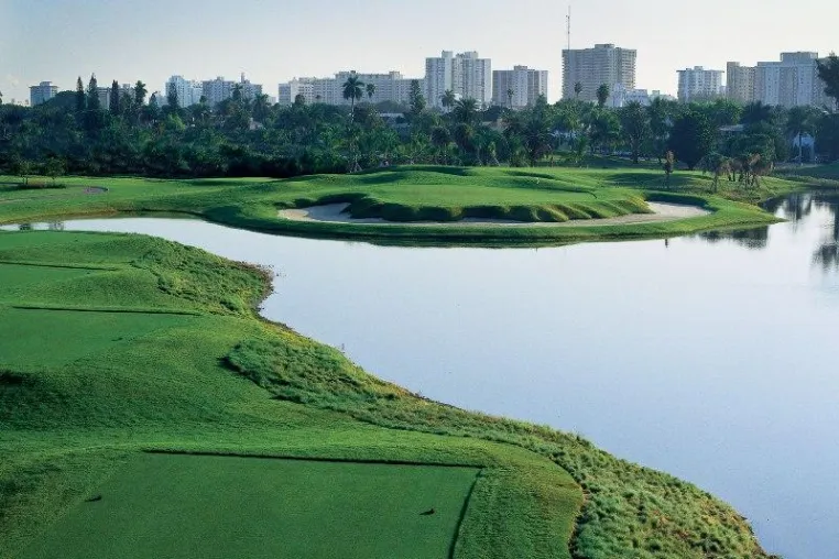 Abschlag frei für den ersten „Miami Golf Month“ Bild: Abschlag frei für den ersten „Miami Golf Month“