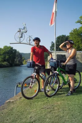 Neue Broschüre Radrundtouren durch das Werratal Bild: Neue Broschüre Radrundtouren durch das Werratal