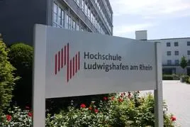 Bild: Berufsbegleitend zum MBA - Berufsbegleitend zur Karriere