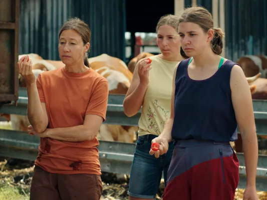 Bild: Die Filmreihe Heimspiel zeigt "Milch ins Feuer", preisgekrönter Diplomfilm von Justine Bauer an der KHM