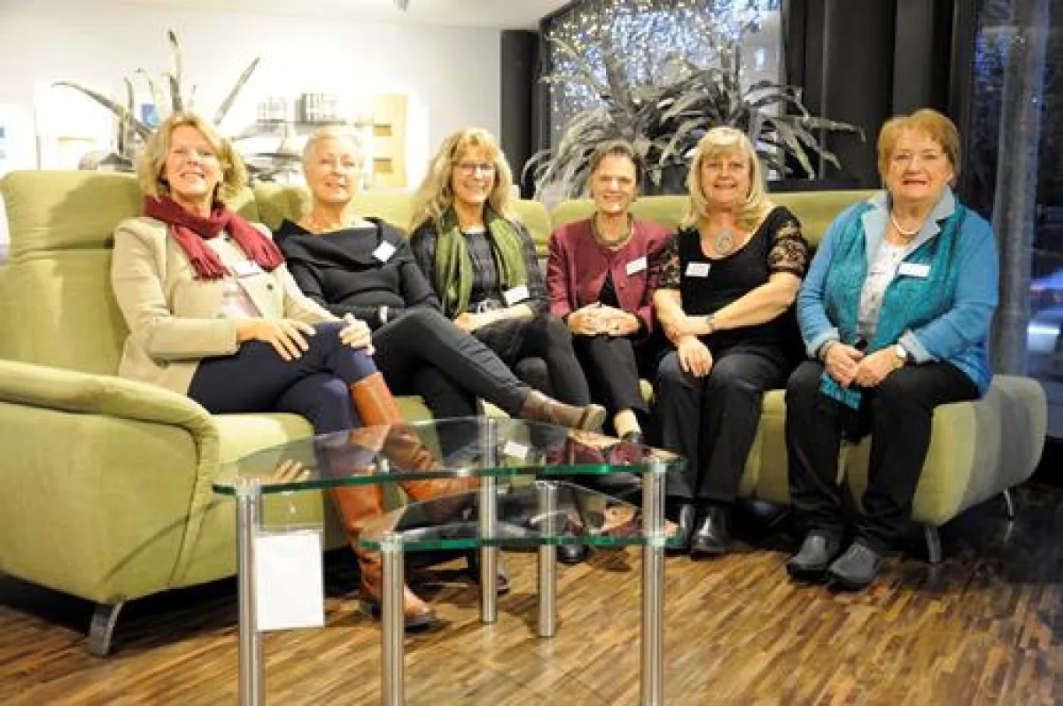OKT Göppingen bei Gruppe UNKONKRET im Möbelhaus Strobel, Foto (c) Elias Fauser