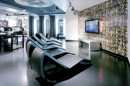 New Yorker featuring Martin Audio London Bild: New Yorker featuring Martin Audio London